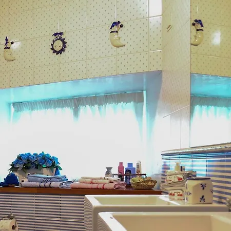 A Casa Di Marzia Bed and Breakfast 3*